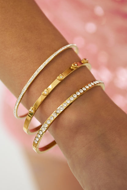 Bangle with heart details