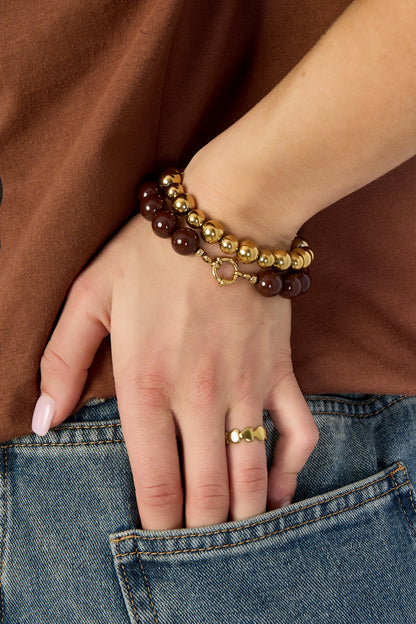 Necklace with medium beads and front closure-12mm